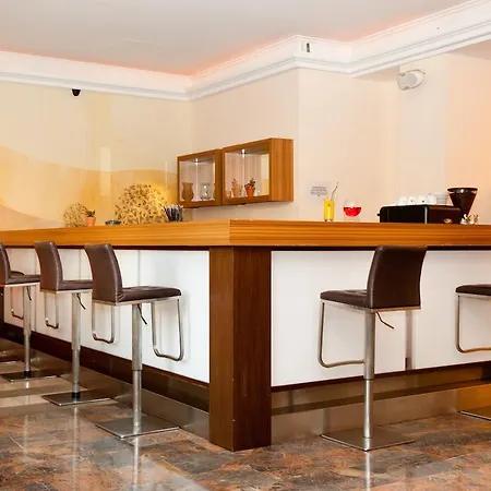 Otel London Atina